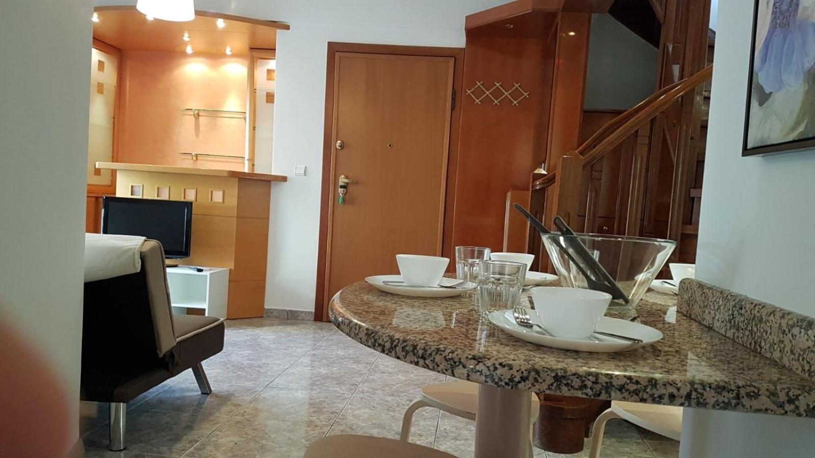 Maisonaitte-Athens Center, 4 Bd, 2 Bath Екстериор снимка